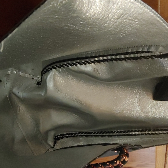 Handbag - Picture 6 of 6